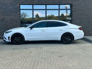 2021 Hyundai Sonata VIII (DN8), белый, 2399000 рублей, вид 2