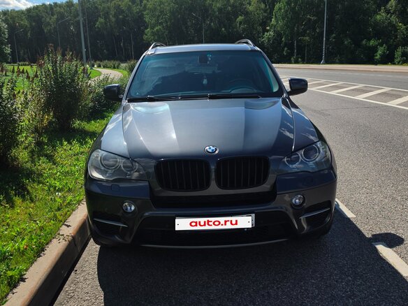 2013 BMW X5 35i II (E70) Рестайлинг, серый, 2090000 рублей - вид 2