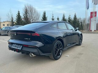 2025 Changan UNI-V I, чёрный, 3479900 рублей, вид 5