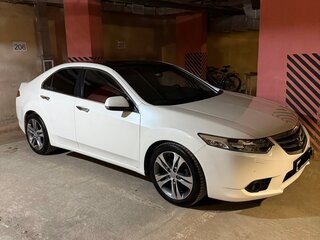 2011 Honda Accord VIII Рестайлинг, белый, 1500000 рублей, вид 1