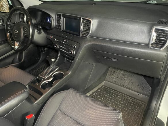 2017 Kia Sportage IV, белый, 1799000 рублей - вид 11
