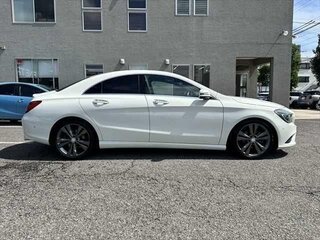 2016 Mercedes-Benz CLA 180 I (C117, X117), белый, 1150000 рублей, вид 3