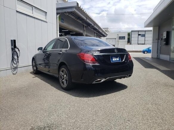 2020 Mercedes-Benz C-Класс 180 IV (W205) Рестайлинг, чёрный - вид 3