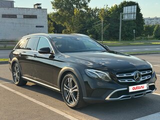 2019 Mercedes-Benz E-Класс All-Terrain 400 d V (W213, S213, C238), чёрный, 4050000 рублей, вид 3
