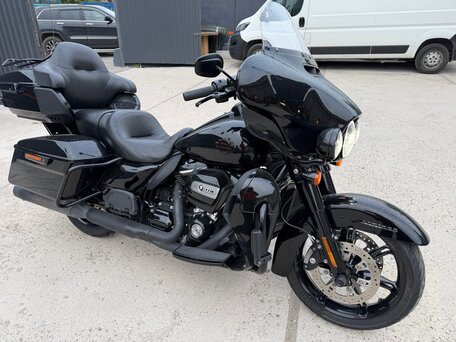 2020 Harley-Davidson Ultra Limited, чёрный, 1900000 рублей, вид 3