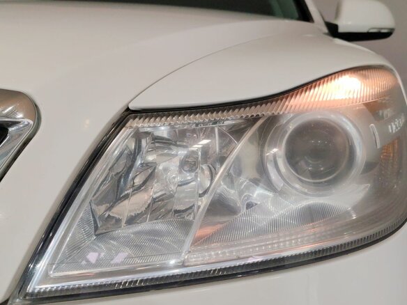 2013 Skoda Octavia DSG7 II (A5) Рестайлинг, белый - вид 21