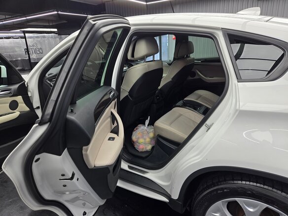 2013 BMW X6 35i I (E71) Рестайлинг, белый, 2250000 рублей - вид 9