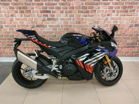2026 Aprilia RSV4, фиолетовый, 2980000 рублей, вид 1