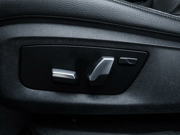 2018 BMW 5 серии 530i xDrive VII (G30/G31/G38), чёрный, 3399000 рублей - вид 20