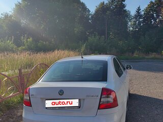 2011 Skoda Octavia II (A5) Рестайлинг, белый, 420000 рублей, вид 4