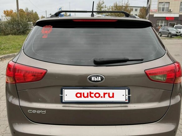 2014 Kia Ceed II, коричневый, 1200000 рублей - вид 8