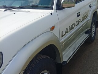2001 Toyota Land Cruiser Prado 90 Series Рестайлинг, белый, 1500000 рублей, вид 1