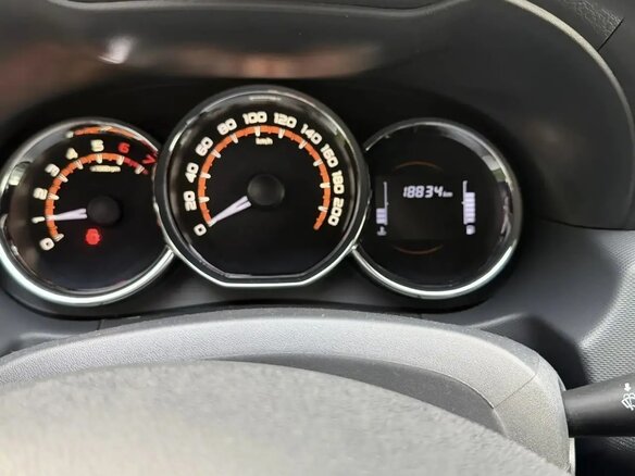 2024 Lada (ВАЗ) Largus I Рестайлинг, белый, 1230000 рублей - вид 7