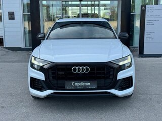 2019 Audi Q8 55 TFSI I (4M), белый, 6450000 рублей, вид 2
