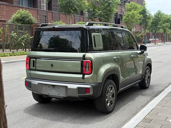 2024 Baojun Yep Plus, зелёный, 1040000 рублей - вид 3