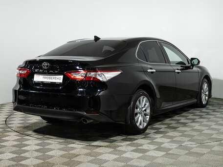 2019 Toyota Camry VIII (XV70), чёрный, 1999585 рублей, вид 5