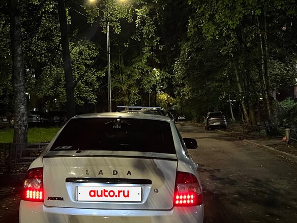 2009 Lada (ВАЗ) Priora I, белый, 240000 рублей - вид 6