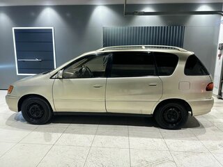 2001 Toyota Ipsum I (M10), серебристый, 349000 рублей, вид 3