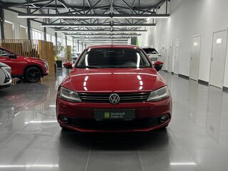 2011 Volkswagen Jetta VI, красный, 810000 рублей, вид 3