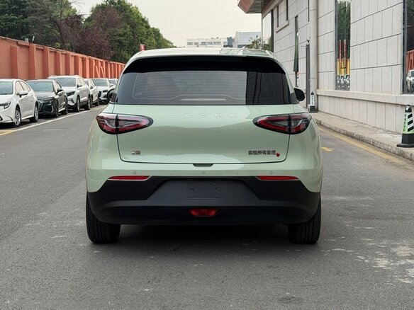 2025 Geely Geome Xingyuan 30.12 kWh, зелёный, 1590000 рублей - вид 3