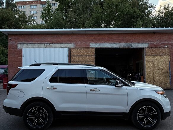 2014 Ford Explorer Sport V, белый - вид 6