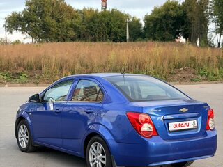 2013 Chevrolet Aveo II, синий, 775000 рублей, вид 2