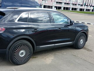 2019 Lincoln Nautilus I, чёрный, 2850000 рублей, вид 5