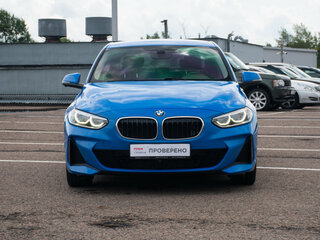 2020 BMW 1 серии 120i III (F52) Рестайлинг, голубой, 2548000 рублей, вид 2