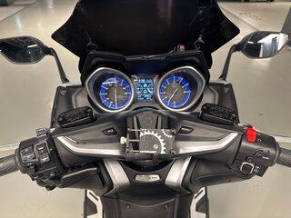 2019 Yamaha TMAX, серый, 900000 рублей, вид 2