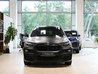 2019 BMW X1 20i xDrive II (F48), чёрный, 2230000 рублей, вид 2