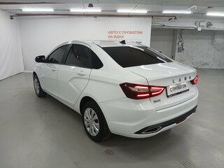 2024 Lada (ВАЗ) Vesta I Рестайлинг (NG), белый, 1140000 рублей, вид 2