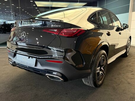 2025 Mercedes-Benz GLC Coupe 260 II (C254), чёрный, 7888000 рублей, вид 2