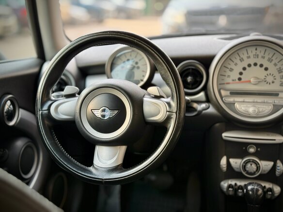 2007 Mini Hatch Cooper II (R56), серый - вид 31