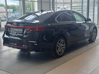 2021 Kia Cerato IV, чёрный, 2140000 рублей, вид 5