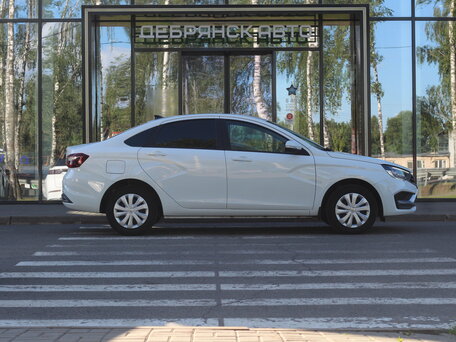2024 Lada (ВАЗ) Vesta I Рестайлинг (NG), белый, 1180000 рублей, вид 4