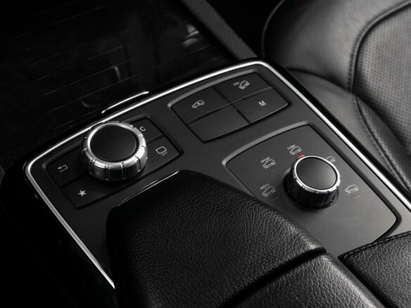 2018 Mercedes-Benz GLS 400 I (X166), чёрный, 5099000 рублей - вид 28