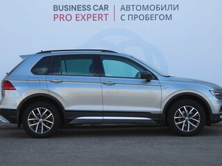 2019 Volkswagen Tiguan II, серебристый, 2720000 рублей, вид 4