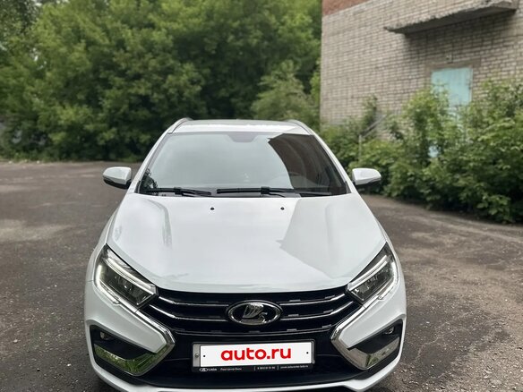 2024 Lada (ВАЗ) Vesta SW I Рестайлинг (NG), белый, 1450000 рублей - вид 2