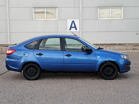 2018 Lada (ВАЗ) Granta I Рестайлинг, синий, 350000 рублей, вид 4