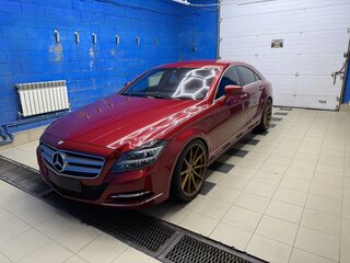 2013 Mercedes-Benz CLS 350 II (C218), красный, 3000000 рублей, вид 4