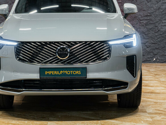 2026 Volvo XC90 B5 II Рестайлинг 2, серый, 10600000 рублей - вид 2