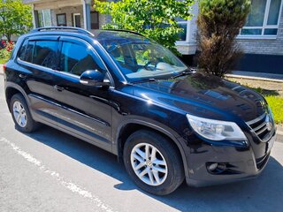 2009 Volkswagen Tiguan I, чёрный, 900000 рублей, вид 2