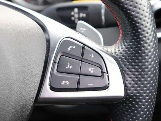 2016 Mercedes-Benz CLA 180 I (C117, X117) Рестайлинг, белый, 1520000 рублей - вид 11