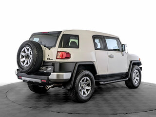 2022 Toyota FJ Cruiser, белый, 8315000 рублей, вид 5