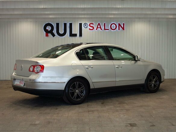 2010 Volkswagen Passat B6, серебристый, 820000 рублей - вид 10