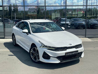 2021 Kia K5 III, белый, 2420000 рублей, вид 3