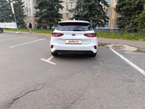 2019 Kia Ceed III, белый, 1685000 рублей - вид 3