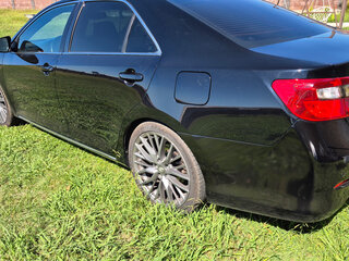 2013 Toyota Camry VII (XV50), чёрный, 1750000 рублей, вид 3