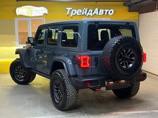 2025 Jeep Wrangler IV (JL) Рестайлинг, серый, 7999000 рублей, вид 4