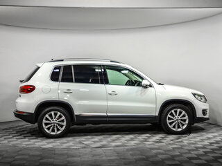 2014 Volkswagen Tiguan I Рестайлинг, белый, 1559777 рублей, вид 4
